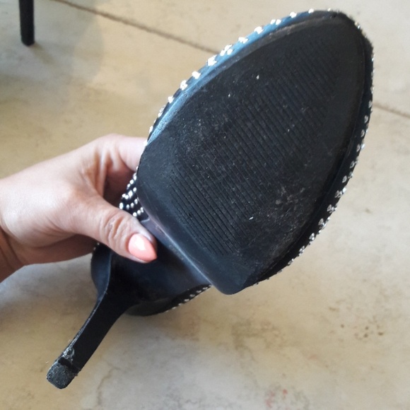 Studded heels - Picture 5 of 5